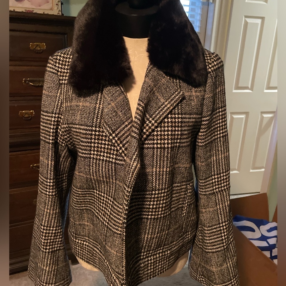Love Token plaid blazer with removable fur collar